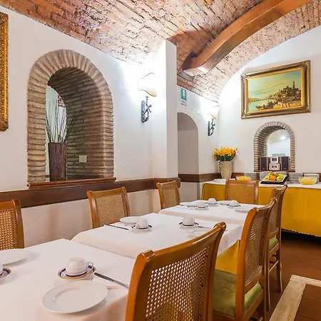 Galles 3* Rome